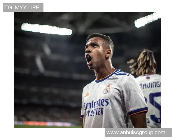 足坛球星炫酷着装盘点 谁的时尚品味最引领潮流