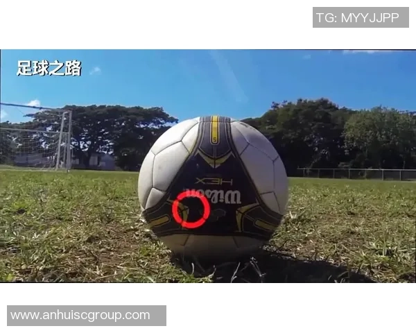 球星如何掌握足球弧线技巧 打造完美弧线球的秘诀与训练方法 球星如何掌握足球弧线技巧 打造完美弧线球的秘诀与训练方法